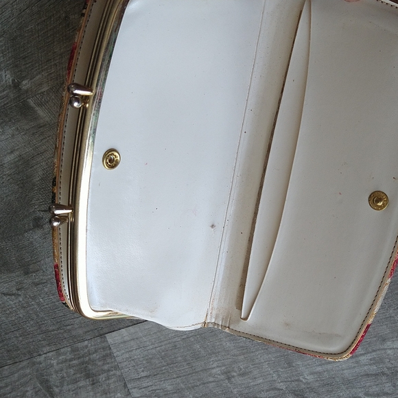 Vintage Floral Tapestry Kiss Lock Wallet 1960 - Picture 3 of 8